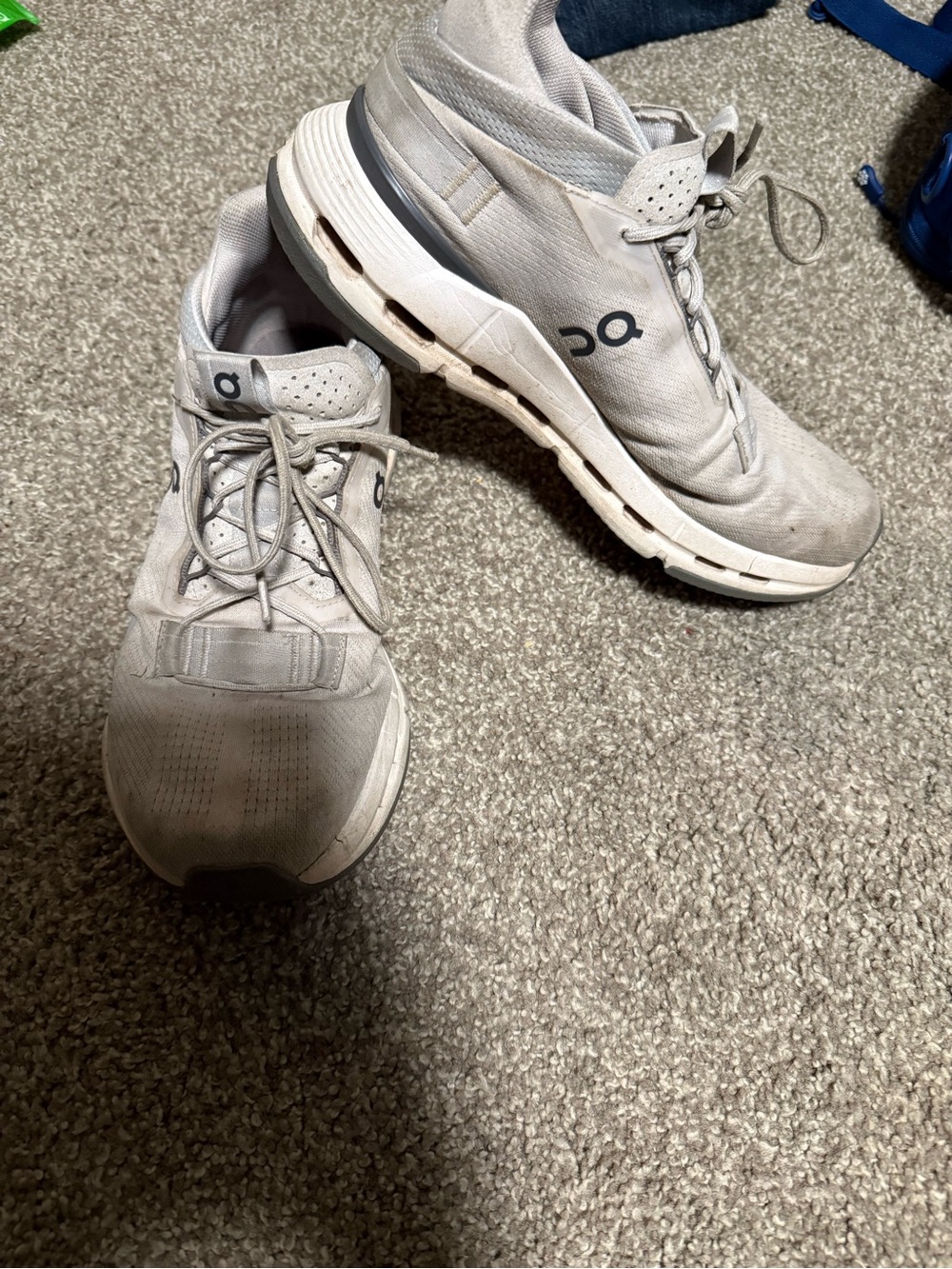On Running Men’s Light Gray Athletic Sneakers